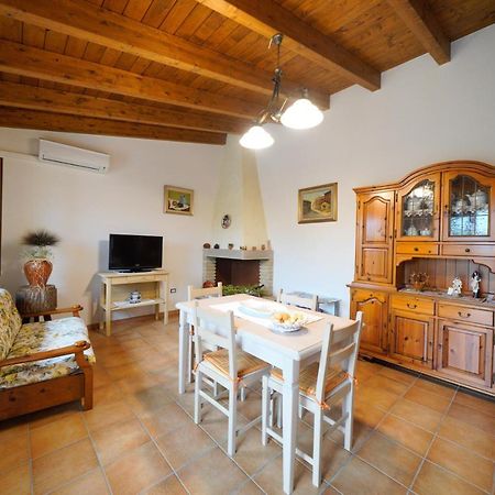 Appartamento L'oliveto Nuxis Esterno foto